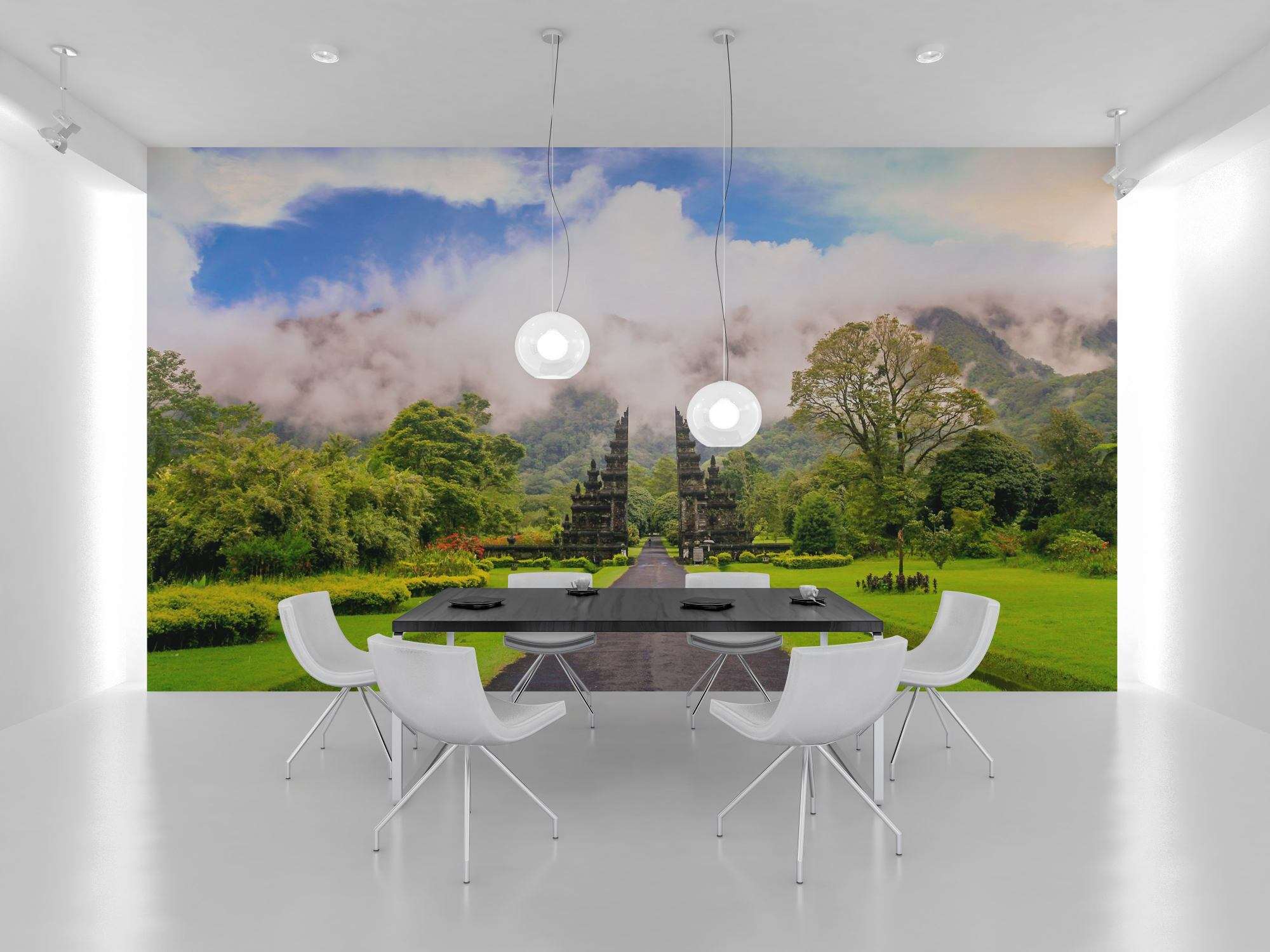 Fotobehang Balinese Tempelpoort met Bergen en Wolken