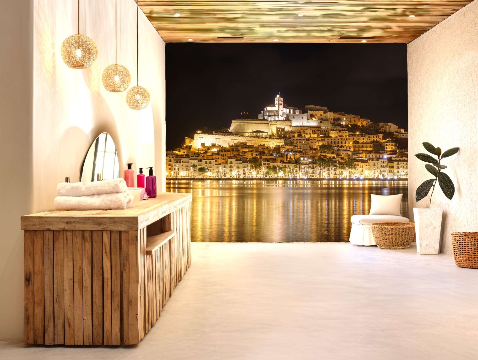 Fotobehang Verlichte Stad Ibiza bij Nacht