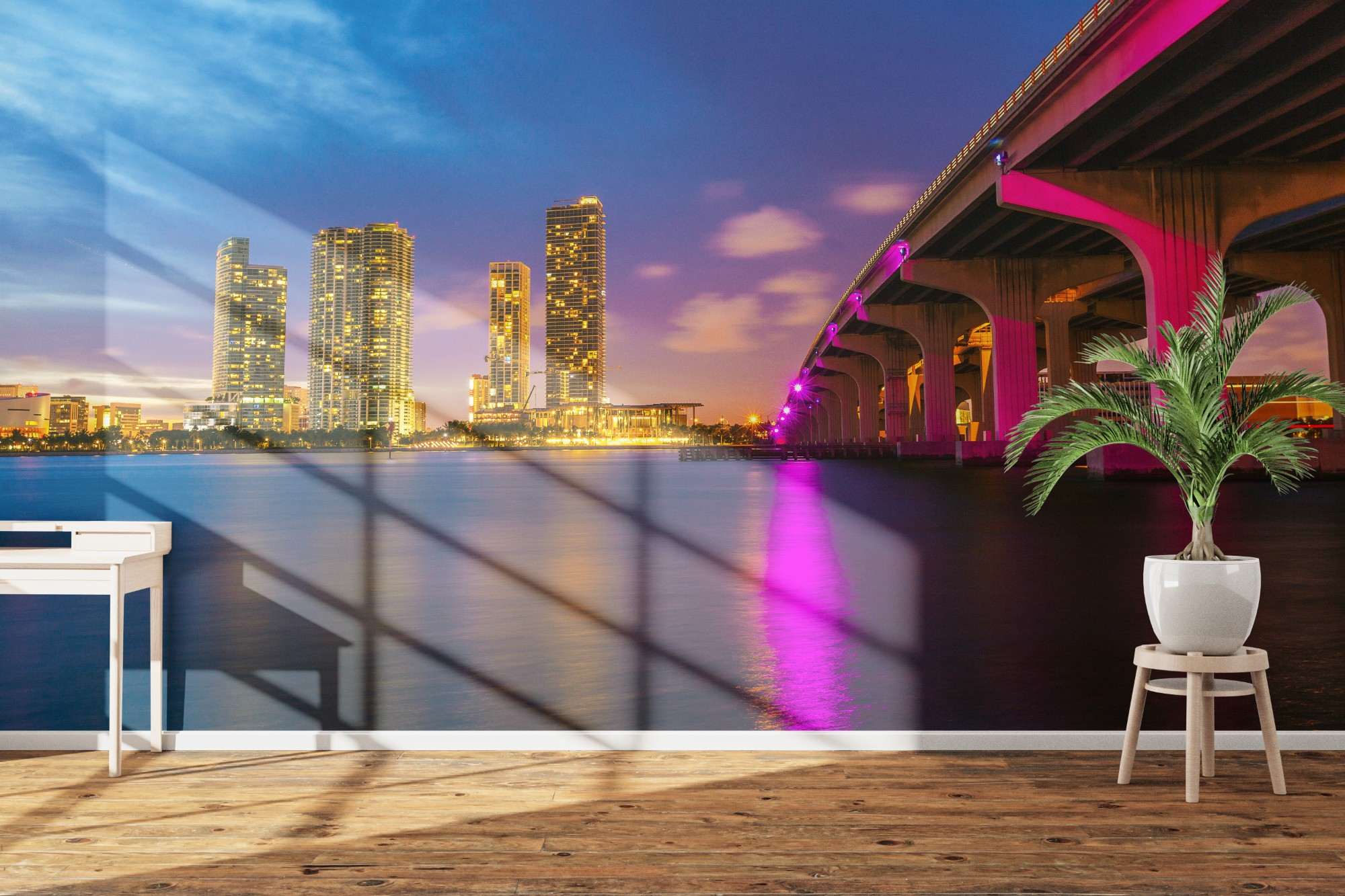 Fotobehang Skyline Miami Brug met Neonverlichting